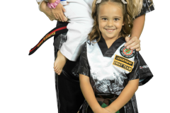 Middleburg-martial-arts-family